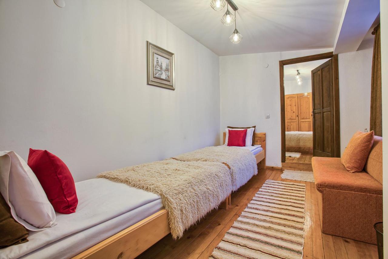 4- Bdr House Monument Of Culture & Architecture By Flat Mаnager Apartment Bansko Bagian luar foto
