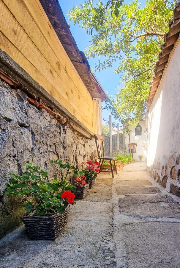 4- Bdr House Monument Of Culture & Architecture By Flat Mаnager Apartment Bansko Bagian luar foto